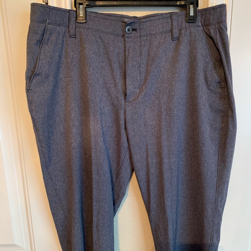 Under Armour golf pants